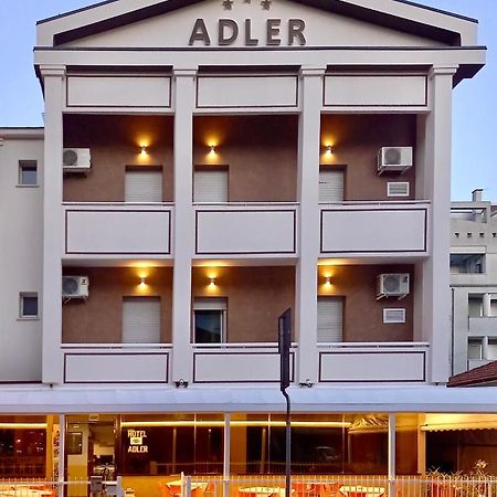 Hotel Adler Rímini Exterior foto
