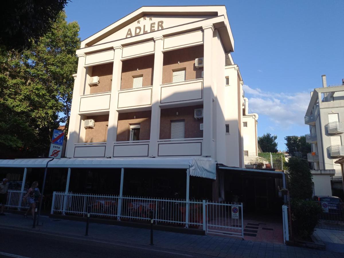 Hotel Adler Rímini Exterior foto
